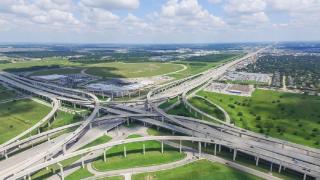 Cum beneficiază cetățenii de pe urma construcției de drumuri