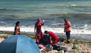 Un turist a murit înecat la Costineşti după ce a ignorat toate semnele care îl avertizau să nu intre în mare