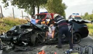 Trei oameni incarcerati dupa un accident frontal pe drumul dintre Tulcea si Agighiol