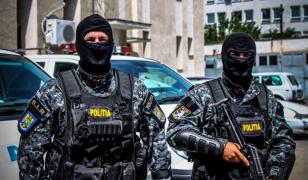 Şase constănţeni au dat o spargere de aproape 5 milioane de euro în Insulele Canare