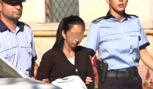 Mama fetitelor abandonate la Galati a fost lasata in libertate