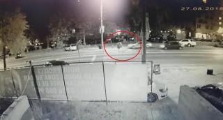 Video cu momentul în care doi adolescenţi sunt spulberaţi pe o trecere de pietoni, la Mamaia. Şoferul fugar a fost prins