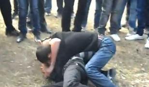 Un vânzător ambulant a fost omorât în bătaie de un grup de romi la Brăila