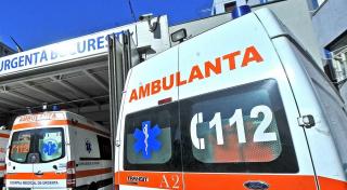 Dispecerul SAJ Dâmboviţa, sancţionat pentru că i-a cerut unui tânăr să ducă el la spital un copil în comă după un accident