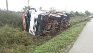 Accident cumplit de TIR la Beclean, pe DN 17. Doi copii răniţi, după un impact devastator în zona Popasul Drumeţului