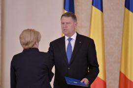 Preşedintele Klaus Iohannis contestă concediul primului ministru. A reclamat-o pe Viorica Dăncilă la Curtea Constituţională