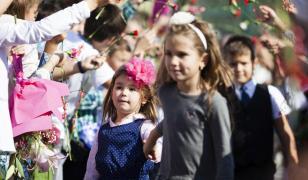 Când începe şcoala 2018. Structura anului şcolar şi vacanţele elevilor