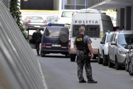 Percheziţii în România şi Austria la suspecţi de proxenetism. Mai mulţi suspecţi s-au folosit de metoda "loverboy" pentru a racola fete