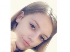 Un tânăr suspectat de moartea unei adolescente de 13 ani, găsită înjunghiată, a fost arestat pentru că nu și-a dezvăluit parola la Facebook