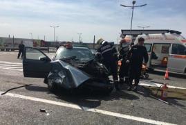 O femeie a murit, alţi trei oameni sunt grav răniţi, într-un accident cu trei maşini, la Cislău, în Buzău