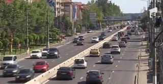 Trafic aglomerat pe Valea Prahovei. Se circulă bară la bară