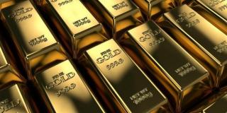 Doi români au furat 20 de kg de aur din casa unei bătrâne din Austria. Un avocat din Viena a fost arestat