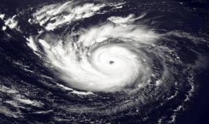 Uraganul Florenţa se îndreaptă spre Coasta de Est a SUA. Stare de urgenţă în Carolina de Nord şi Carolina de Sud