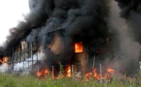 Incendiu devasator în Tunari, Ilfov. Flăcări uriaşe au cuprins 2 vile