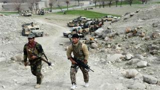 Atentate în lanț în Afganistan! 32 de oameni au fost uciși și 130 răniți după ce o bombă a fost detonată în timpul unui protest. Alte trei explozii au avut loc lângă școli