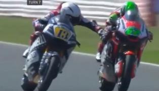 Romano Fenati, motociclistul care a acţionat frâna unui adversar, se retrage din competiții