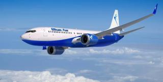 Aterizare de urgență pe Otopeni! Un avion Boeing al companiei Blue Air s-a întors din drum după ce aeronava a atins pista cu coada, la decolare