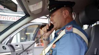 Trei românce din Italia au bătut un tunisian de l-au băgat în spital. Bărbatul a vrut să o sărute pe una dintre ele