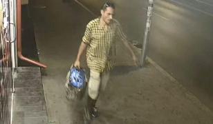 Agresorul de la metrou a fost prins după ce Poliţia a cerut ajutorul oamenilor