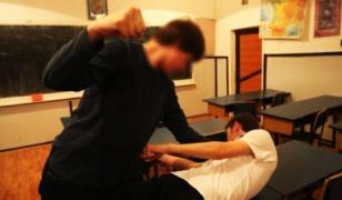 Elev din Craiova, operat de urgență după ce a fost desfigurat de un coleg care practică boxul