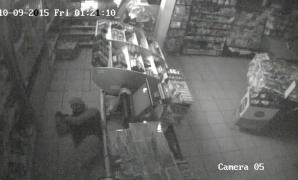 Banda de hoţi români "Gaură în acoperiș" a furat peste 1 milion de lire sterline, în Irlanda