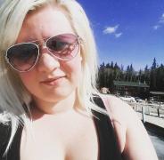 Femeie din Canada, în proces cu angajatorul după ce a fost obligată să poarte sutien la serviciu