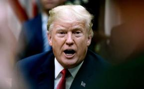 Donald Trump sugerează Guvernului Spaniei să ridice un zid în Sahara pentru a opri migranţii