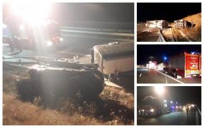 Accident grav pe autostrada A1. Microbuz cu persoane răsturnat, intervin SMURD şi ISU Sibiu