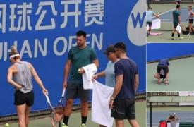 Alertă la antrenamentul Simonei Halep, la Wuhan. Echipa medicală chemată de urgenţă pe teren