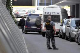 Percheziţii în Ploieşti şi Galaţi la persoane suspectate de proxenetism