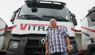 Un român s-a calificat în finala concursului "Cel mai bun şofer din TIR din Franţa"