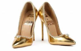 Cei mai scumpi pantofi din lume costă 17 milioane de dolari şi se vând în Dubai