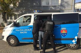 Poliţist ridicat cu mascaţii dintr-un bar din Bacău. Scandal monstru pentru că nu i s-a dat voie să fumeze înăuntru