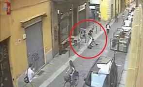 Bărbat atacat de român pe o stradă din Bologna