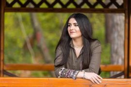 O fată de 18 ani din Şimleul Silvaniei a salvat viaţa unui bărbat, într-o farmacie: "Nu respira şi nu avea puls"