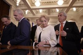 Liviu Dragnea, alaturi de Viorica Dancila si Calin Popescu Tariceanu