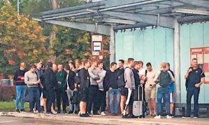 Danemarca a convocat jucătorii de la fotbal în sală şi din liga a treia, pentru meciurile cu Slovacia şi Ţara Galilor