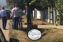 Cadavrul unei femei din Vaslui, uitat în şanţ de autorităţi o zi întreagă