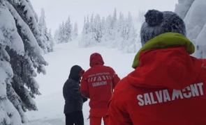 Intervenţie salvamontişti turişti rătăciţi în munţii Zăganu