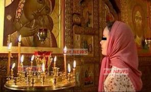 Fetiţa mai are doi fraţi, de 2 şi 5 ani