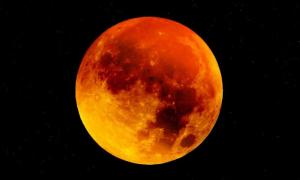 Luna în eclipsă totală va putea fi observată pe 21 ianuarie 2019