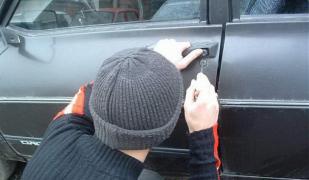 Furturi din maşini la Focşani