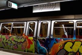 Un tânăr de 19 ani s-a aruncat în fața metroului, în stația Costin Georgian