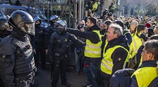 Alertă MAE pentru românii din Spania. Greva generală a taximetriştilor în Barcelona şi Madrid