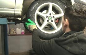 Mecanici auto din Bacau, condamnați cu suspendare, la finalul unui proces maraton