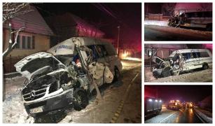 Șoferul de microbuz mort la Lipova mai fusese lovit de un TIR, săptămâna trecută, în aceeași curbă
