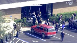 Luare de ostatici într-o bancă SunTrust din Florida