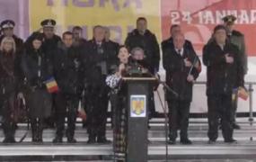 Imnul României, intonat greşit la festivităţile de la Piatra Neamț
