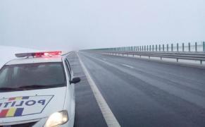 Autostrada A2 a fost închisă circulației, pe 100 de km, din cauza poleiului