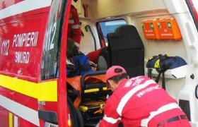 Şoferul unui BMW, proiectat într-o staţie de autobuz din Albota. Mai multe victime